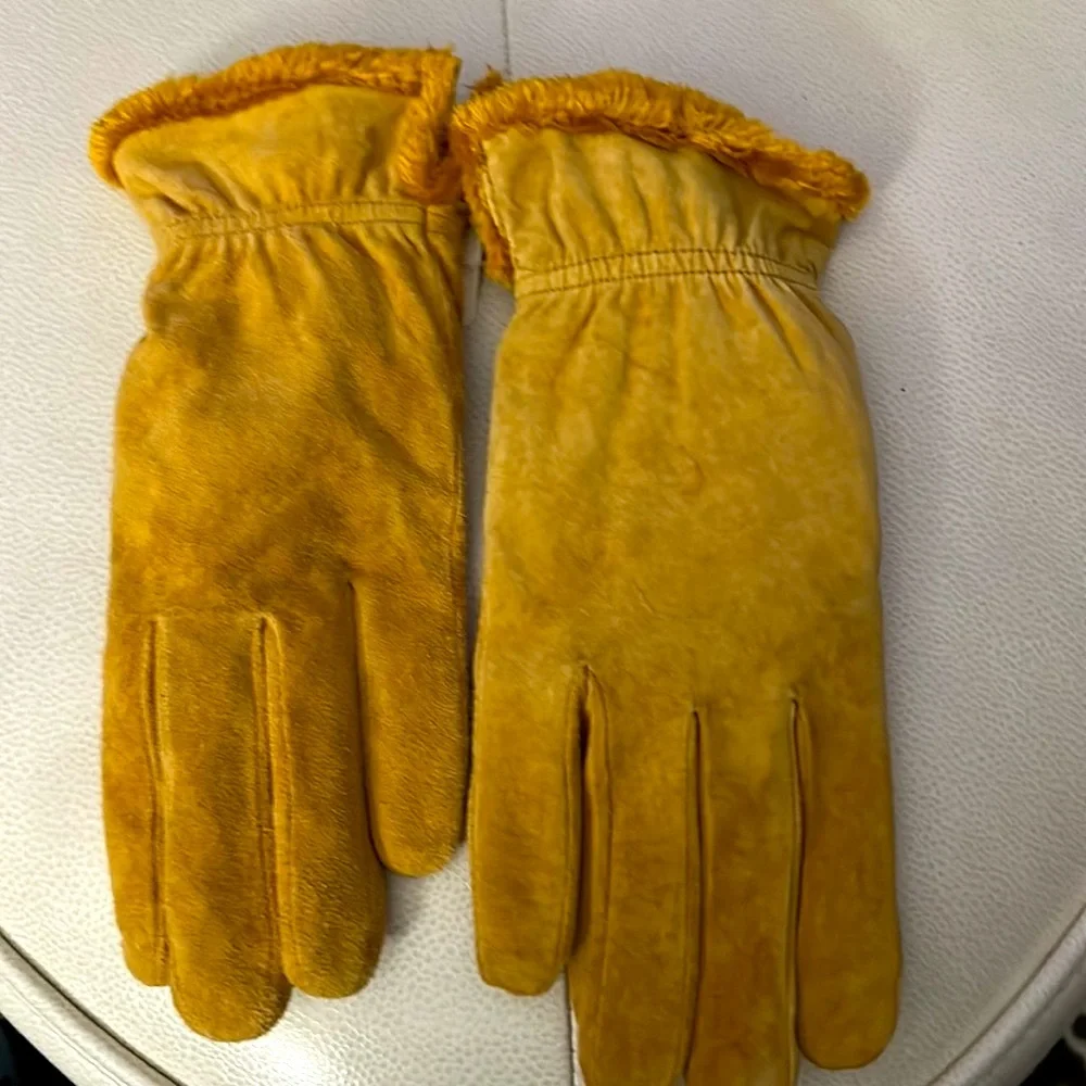 Suede Gloves Large Gold NWOT Winter Outerwear Classic Lined